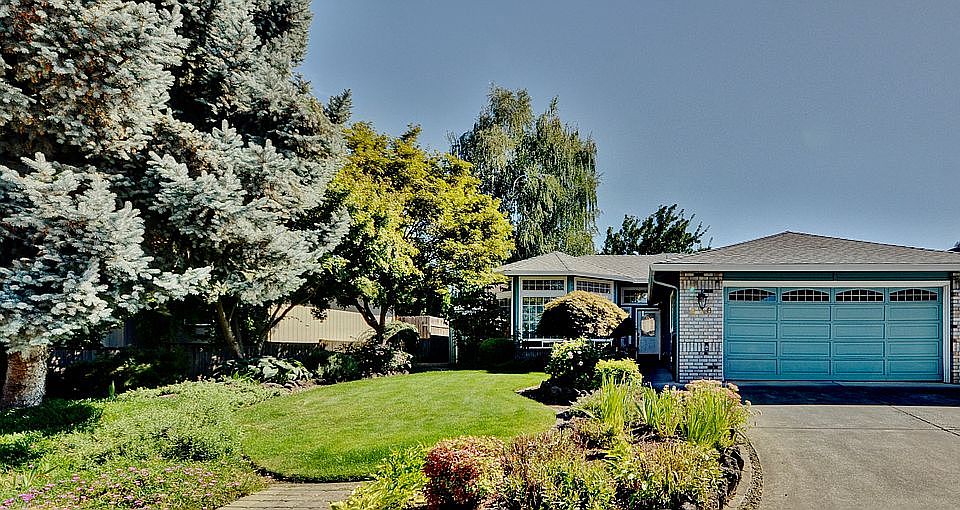 2nd image of 938 Juanita Way