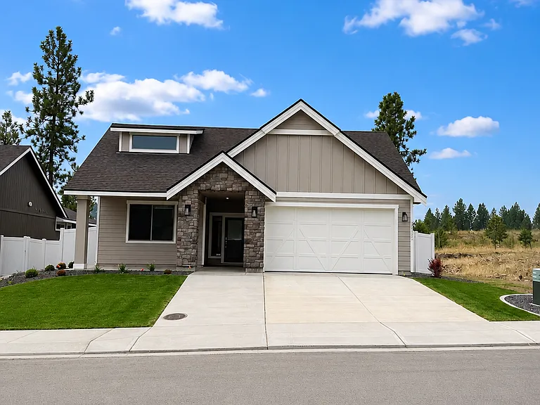 2222 E Towhee Ln — Photo 1