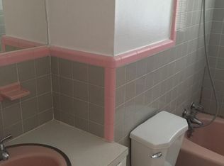 2352 Hollyridge Dr SW, Marietta, GA 30060