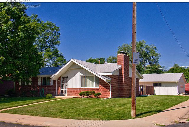 3155 Fremont