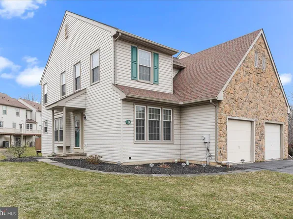 14 Winterset Ct, West Grove, PA 19390