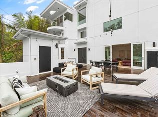 9027 Wonderland Ave, Los Angeles, CA 90046