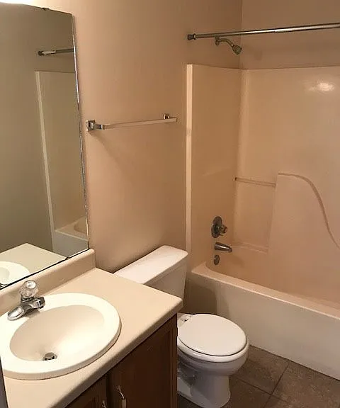 31 Carriage Ln #1-8 — Photo 8