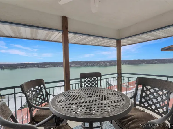 86 Palisades Lakeview Dr #4B, Lake Ozark, MO 65049
