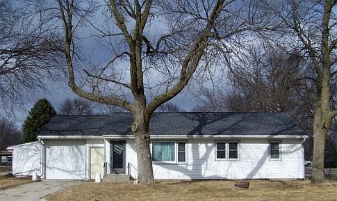 1st image of 1120 10th Ave S