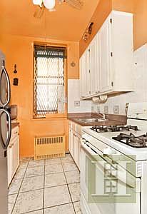 3rd image of 208 W 119th St APT 1Q