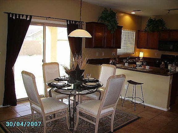Elegant and yet simple dining!