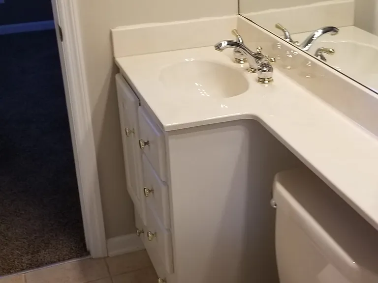 Master half bath.