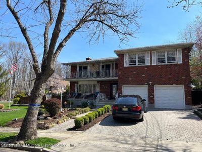 21 Helios Pl, Staten Island, NY, 10309