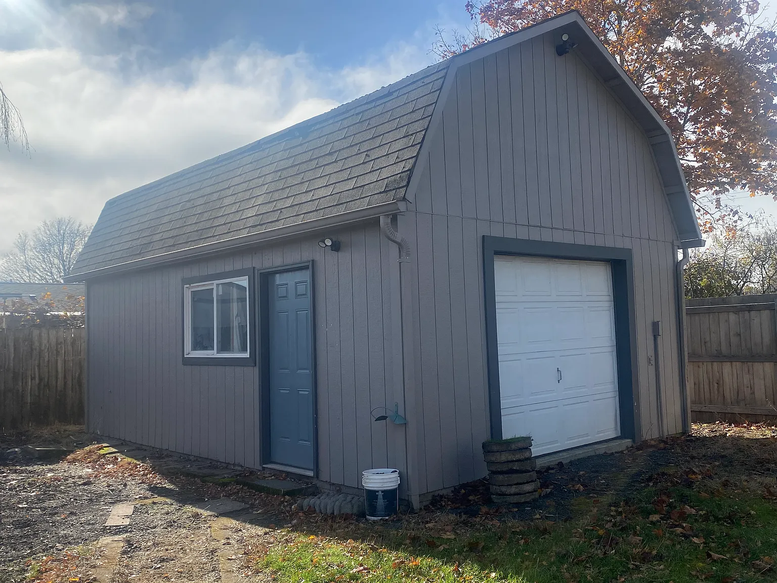 3 bed, 1430 sqft, $2,400 — Photo 2