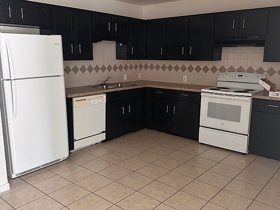4th image of 419 Elbert Ln #A