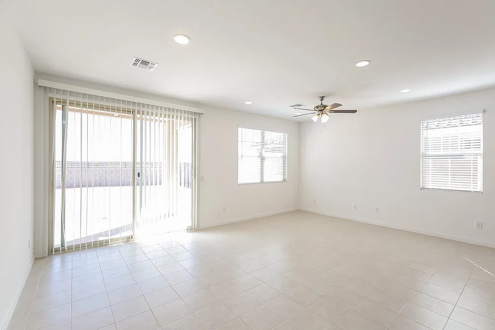 3 bed, 2.0 bath, 1568 sqft, $2,130 — Photo 4