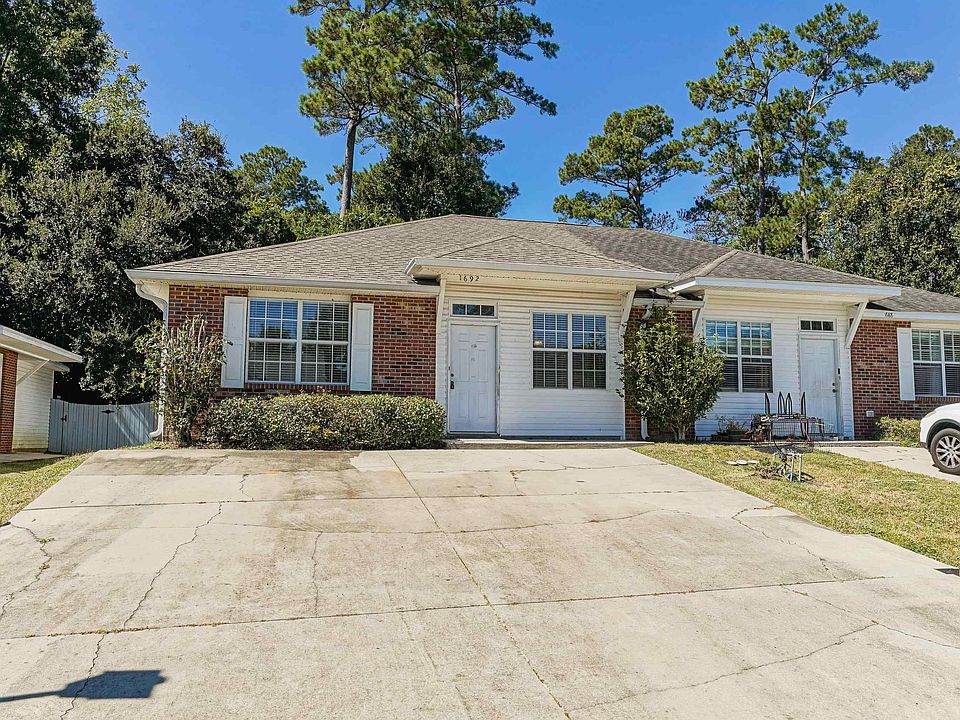1st image of 1692 Corey Wood Cir