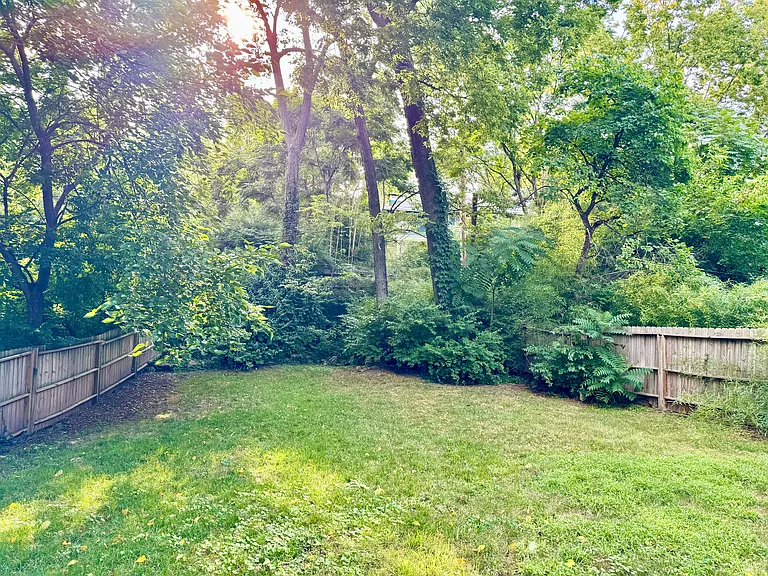 5204 Brookside Blvd — Photo 27