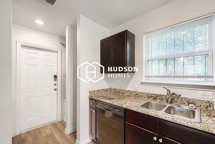 547 Dorie St — Photo 7