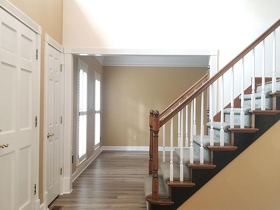 2nd image of 3025 Saint Andrews Dr