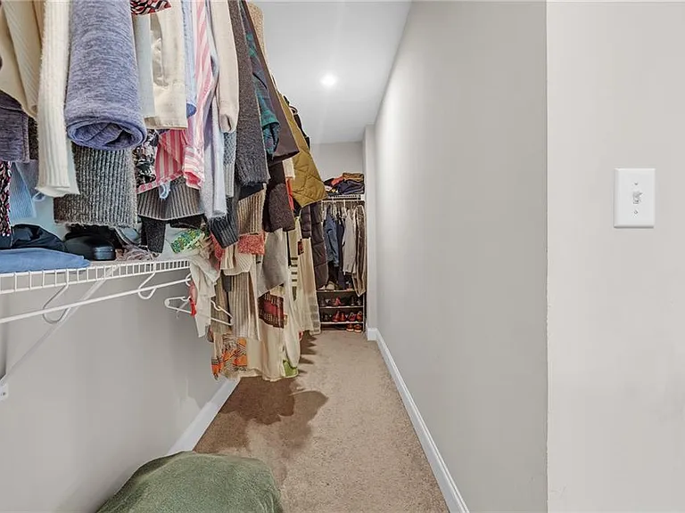1645 Hillcrest Dr — Photo 24