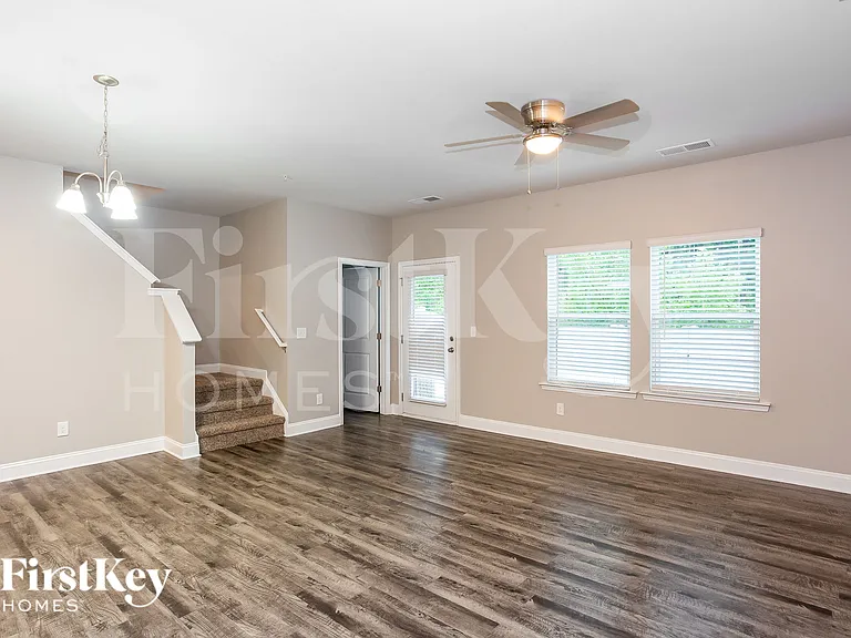 2031 Cypress Village Dr NW — Photo 3