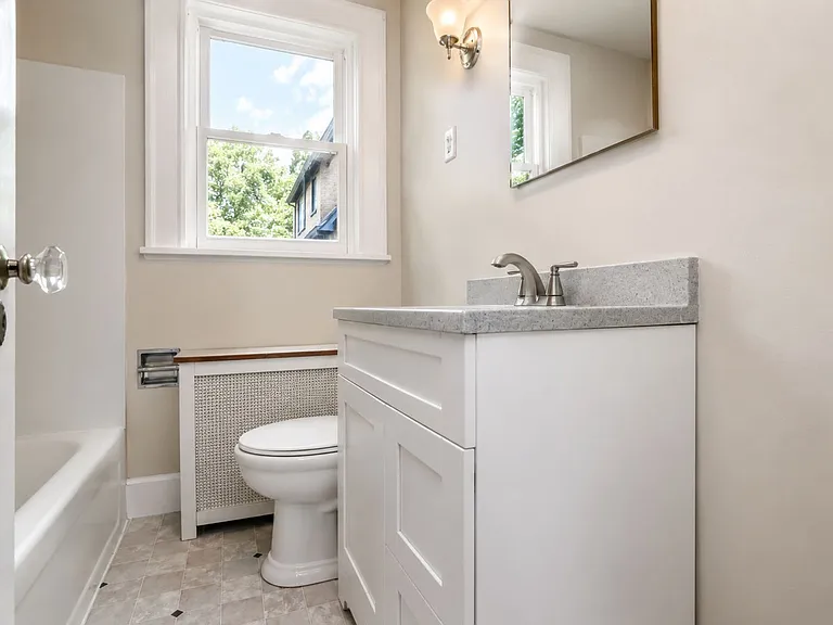 1314 S Lincoln St — Photo 4