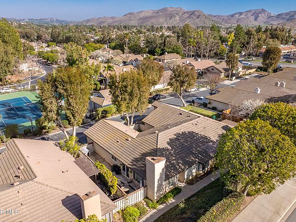2nd image of 411 Estancia Pl