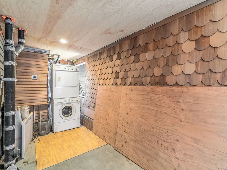 2163 Alameda Ave #B — Photo 2
