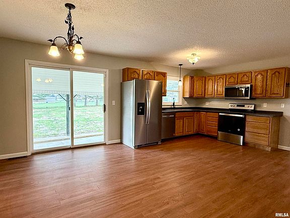 5th image of 56 Woodland Dr