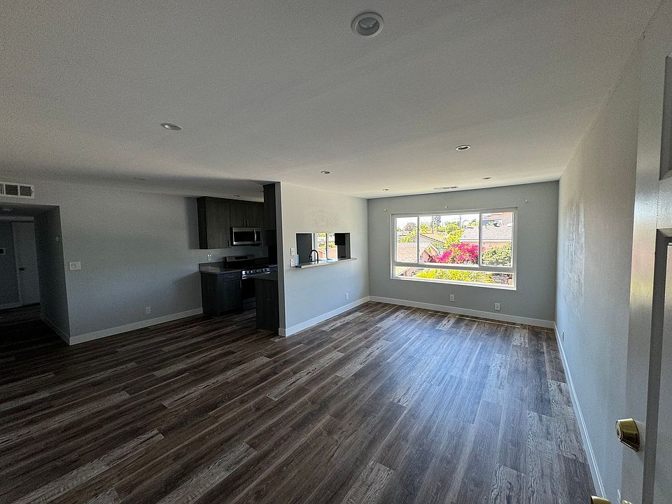 1st image of 2603 N Glenoaks Blvd APT D