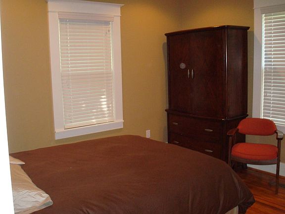Guest bedroom