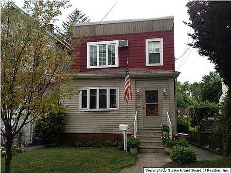 2nd image of 1490 Bay St