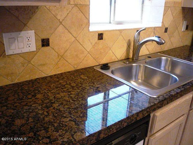 3 bed, 2.0 bath, 1540 sqft, $2,990 — Photo 4
