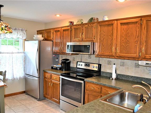 4th image of 306 Misty Hills Ln