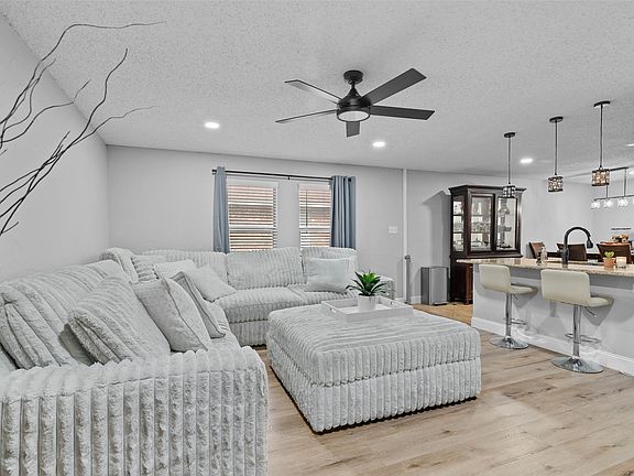 4th image of 317 Quail Crossing Dr