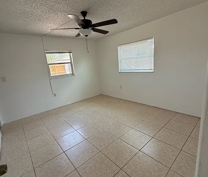 8447 Paxton Dr — Photo 23