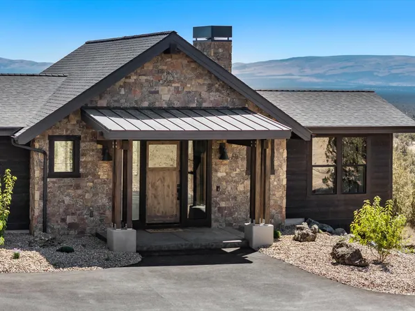 13216 SW Seven Peaks Loop, Powell Butte, OR 97753