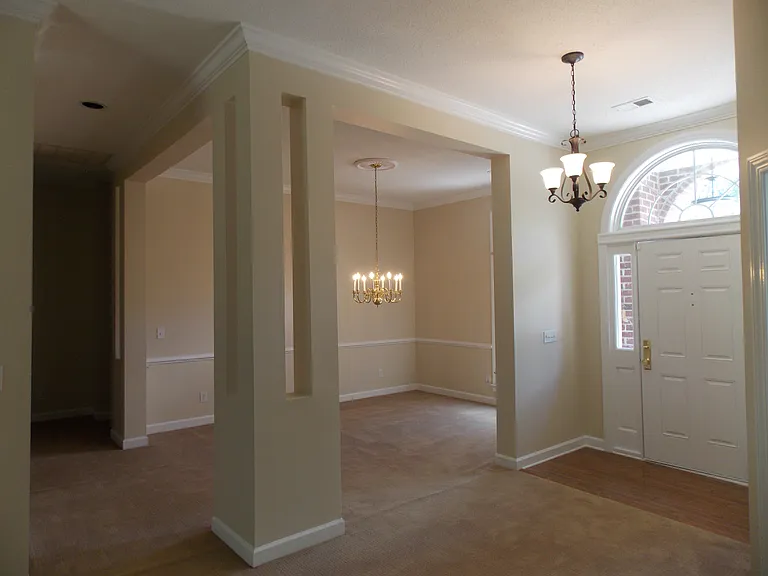 1179 N Blackmoor Dr — Photo 4