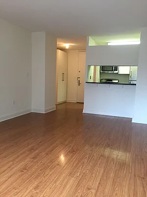 Rented by 280 Park Avenue South Realty | media 20