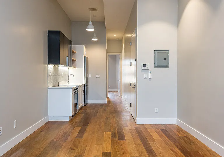 228 Kingsland Ave #3R — Photo 14