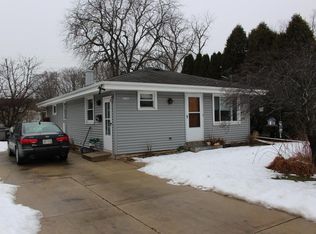 10827 W Copeland Ave, Hales Corners, WI 53130