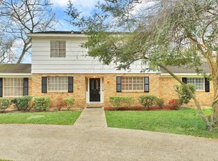 520 River Plantation Dr, Conroe, TX 77302