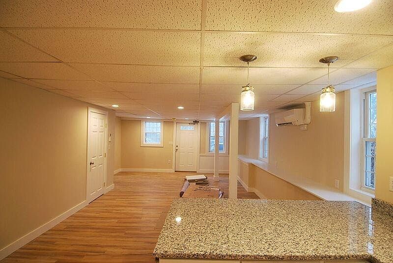 2nd image of 7 Green St APT 3