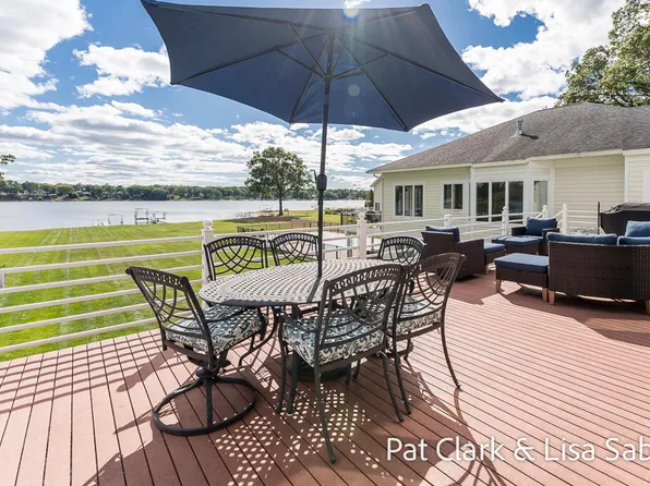 1463 Glenwood Ave, Muskegon, MI 49445