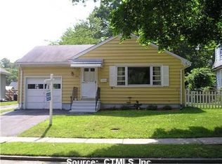 89 Woodcrest Ave, Stratford, CT 06614