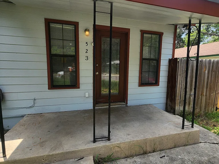 523 S San Bernardo Ave — Photo 3