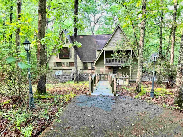 35 Bluff Creek Cv, Savannah, TN 38372