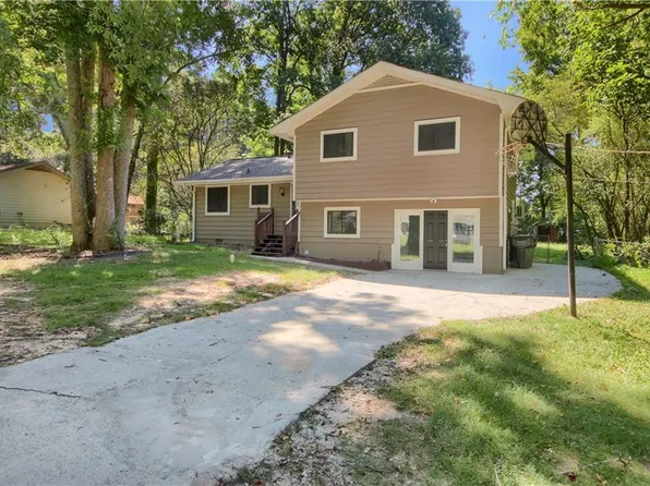 3486 Centerville Ln, Snellville, GA 30039