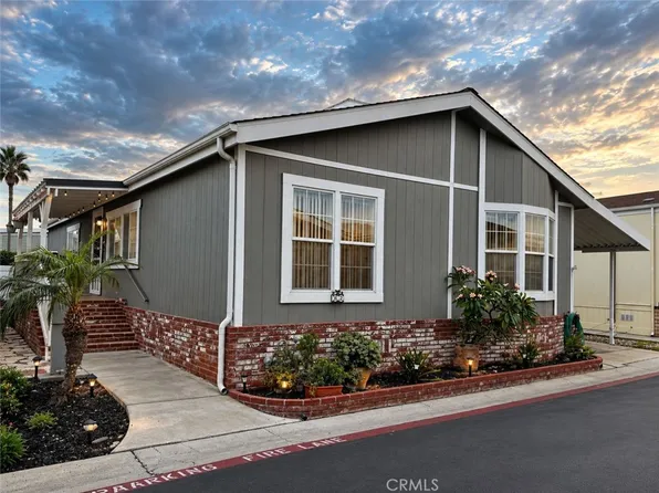 21851 Newland St, Huntington Beach, CA 92646