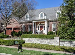 97 Chinoe Rd, Lexington, KY 40502