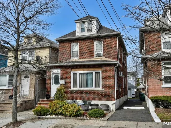 423 N 8th St, Fairview, NJ 07022