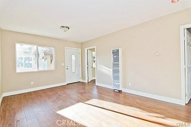 620 1/2 W 59th Pl — Photo 7
