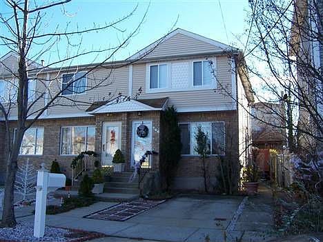 1st image of 766 Barlow Ave